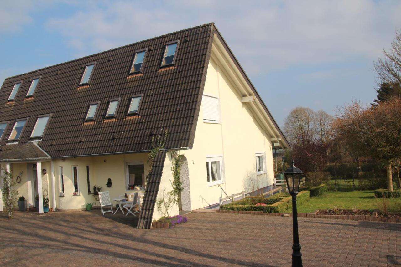 Ferienwohnung Nett بلانكينهييم المظهر الخارجي الصورة